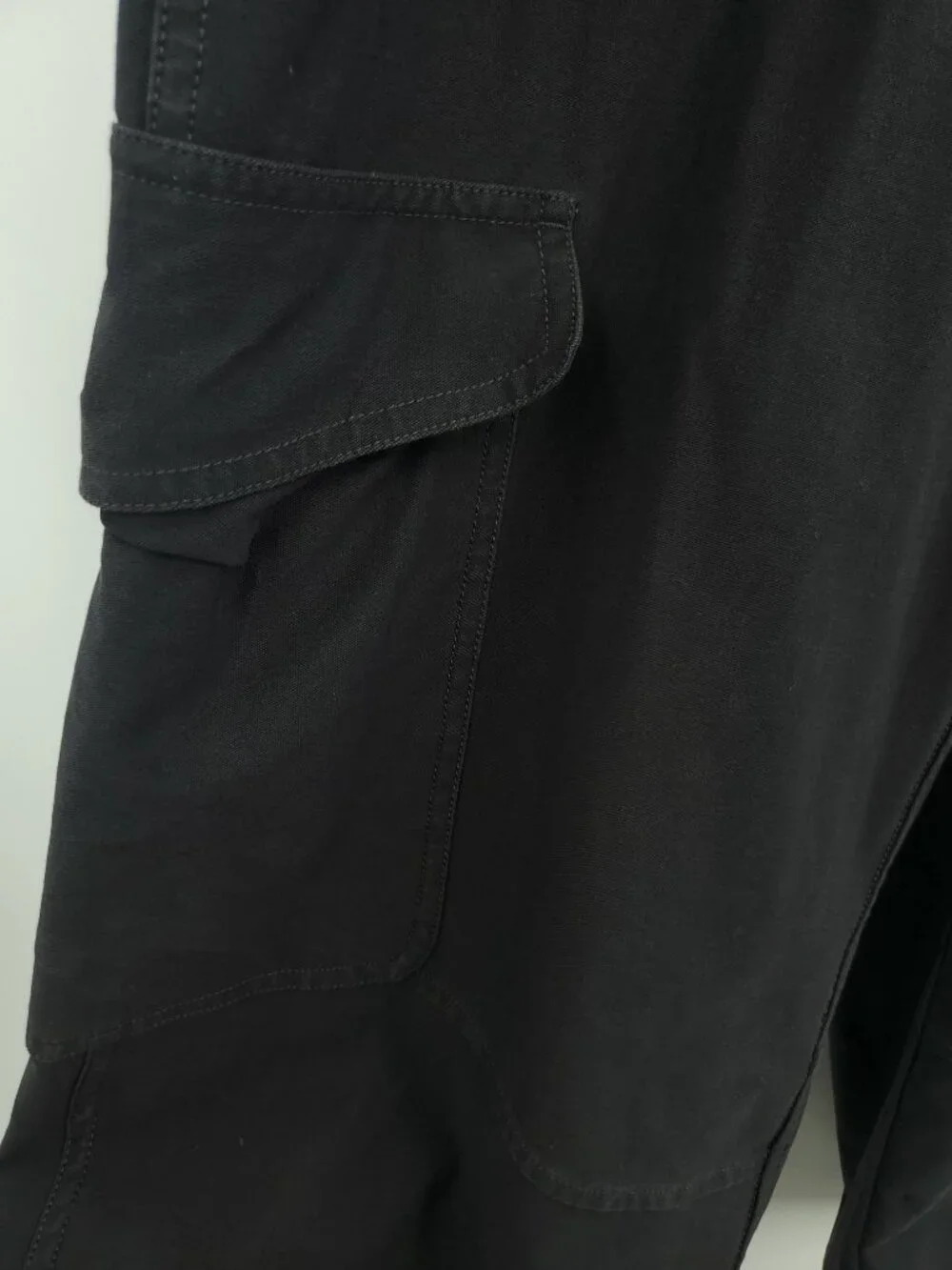 Lululemon Light Utilitech Cargo Pocket High-Rise Crop Sz 30 Graphite Grey